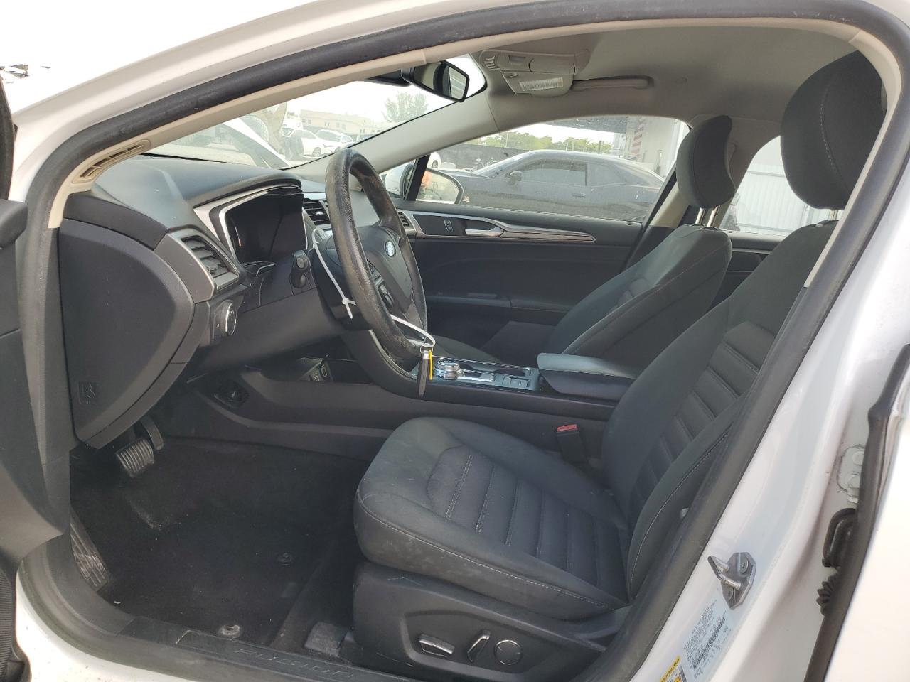 2019 Ford Fusion Se VIN: 3FA6P0LU7KR124912 Lot: 56829295