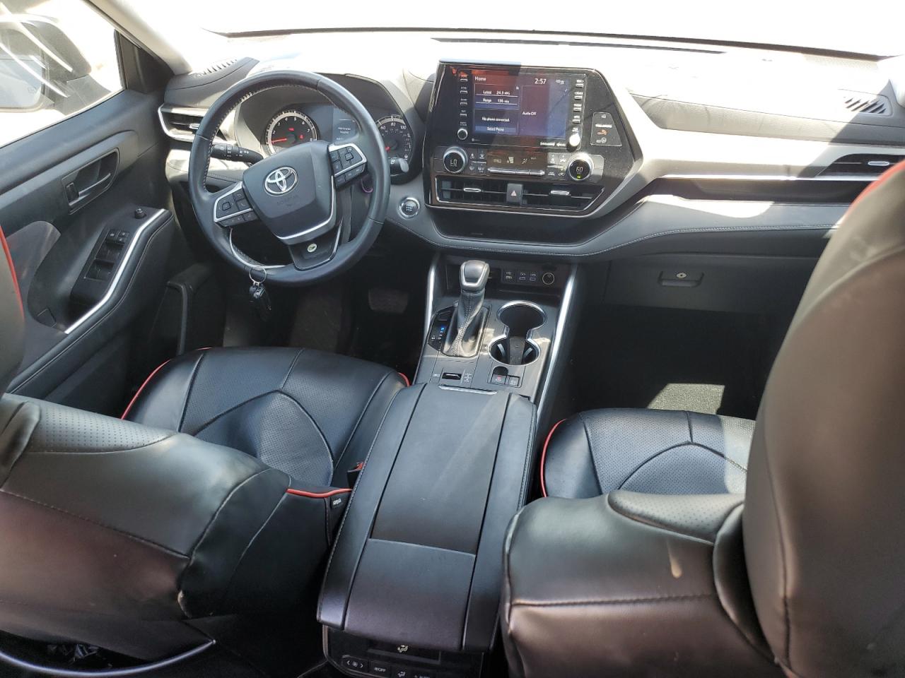 2022 Toyota Highlander L VIN: 5TDZZRAH9NS555927 Lot: 55956475