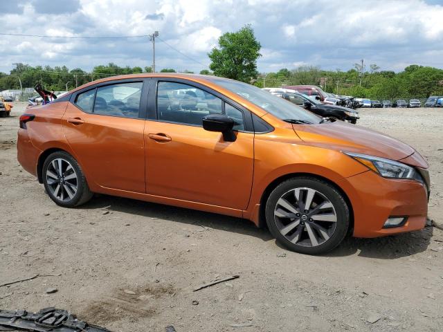  NISSAN VERSA 2020 Оранжевий