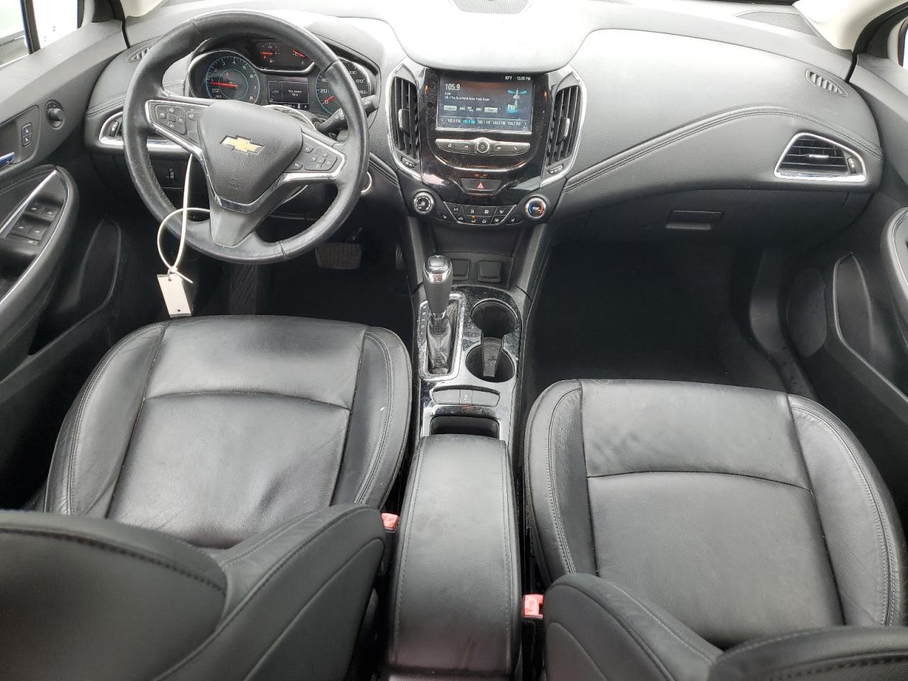 2018 Chevrolet Cruze Premier VIN: 3G1BF6SM2JS639770 Lot: 57398355