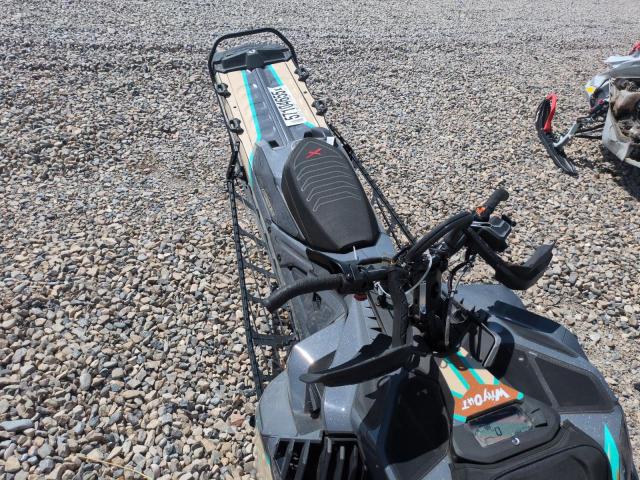 2022 SKIDOO SUMMIT X 8  