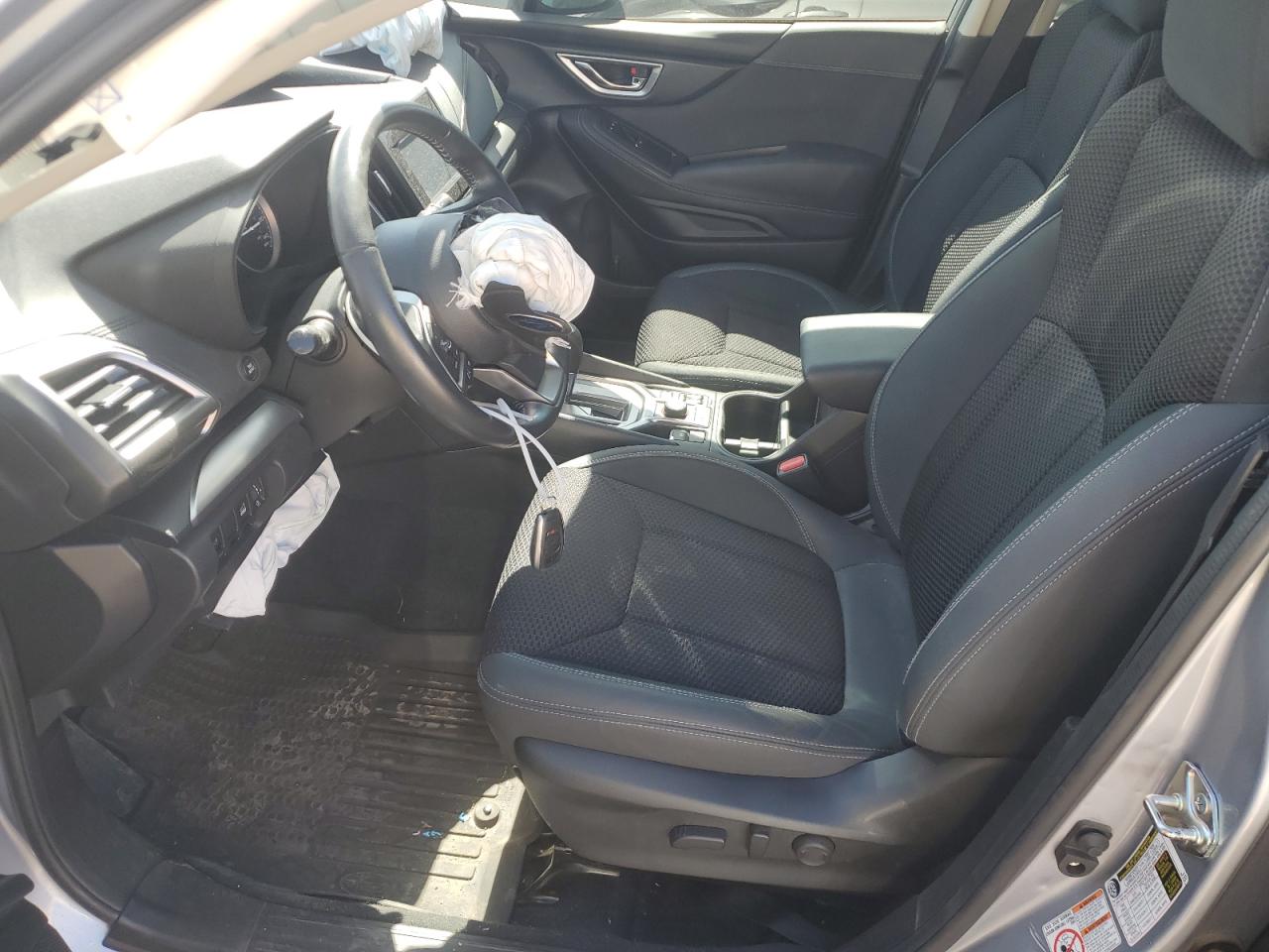 JF2SKAJC2LH425924 2020 Subaru Forester Premium