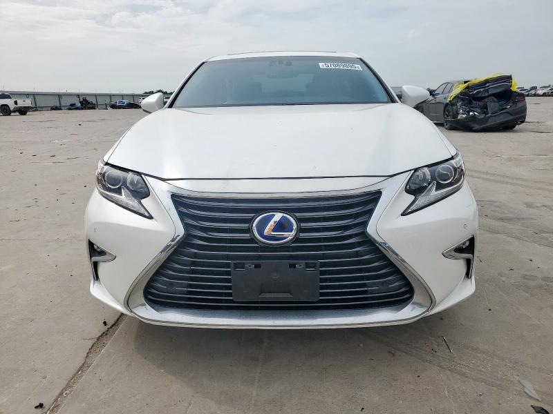  LEXUS ES300 2016 White