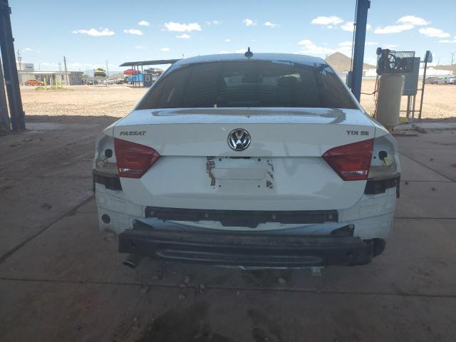 Седаны VOLKSWAGEN PASSAT 2014 Белый