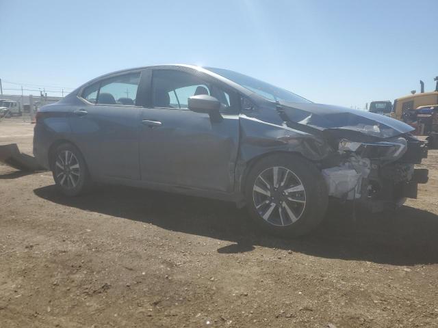  NISSAN VERSA 2021 Серый