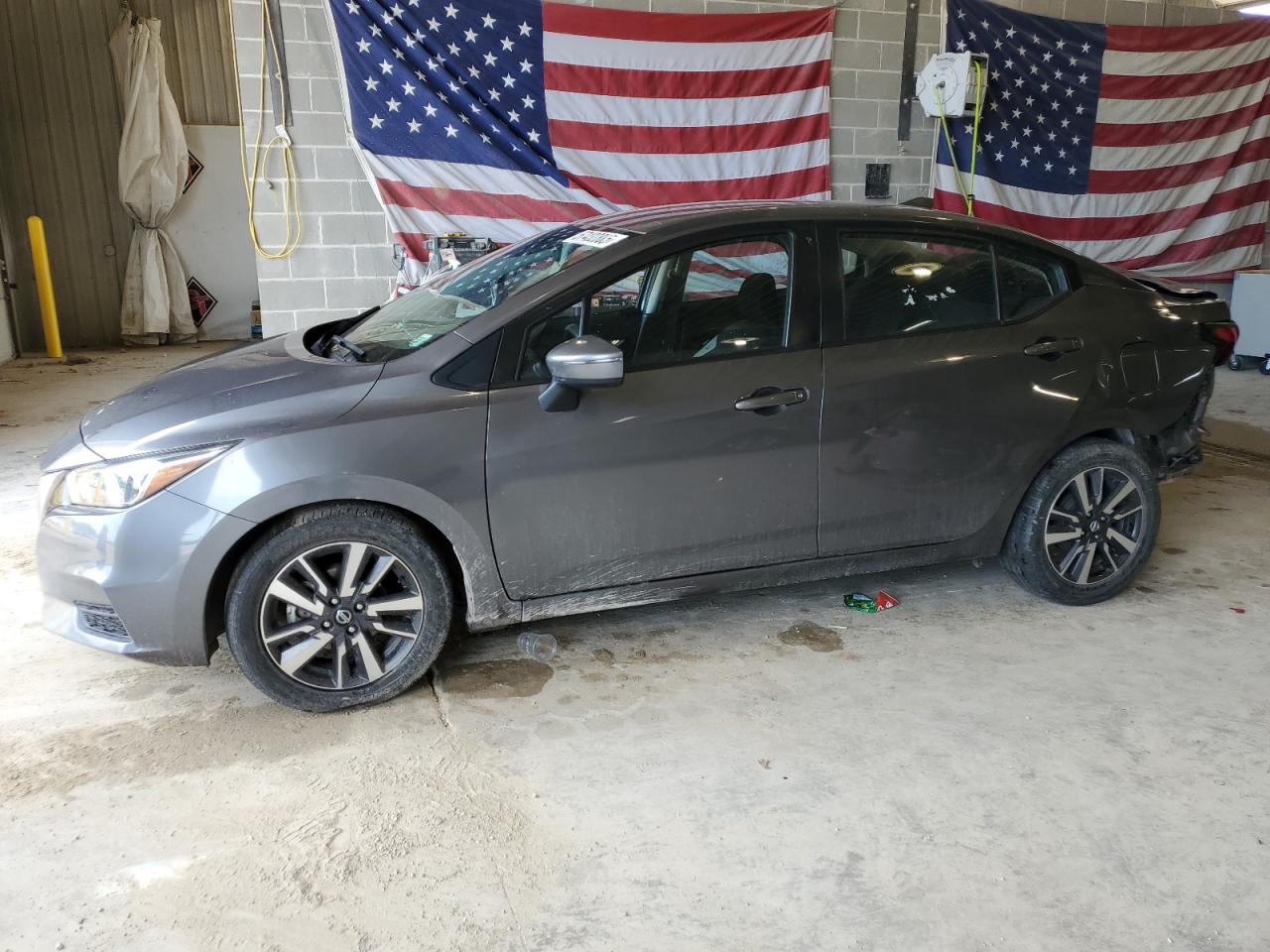 2020 Nissan Versa Sv for Sale in Columbia, MO - Rear End
