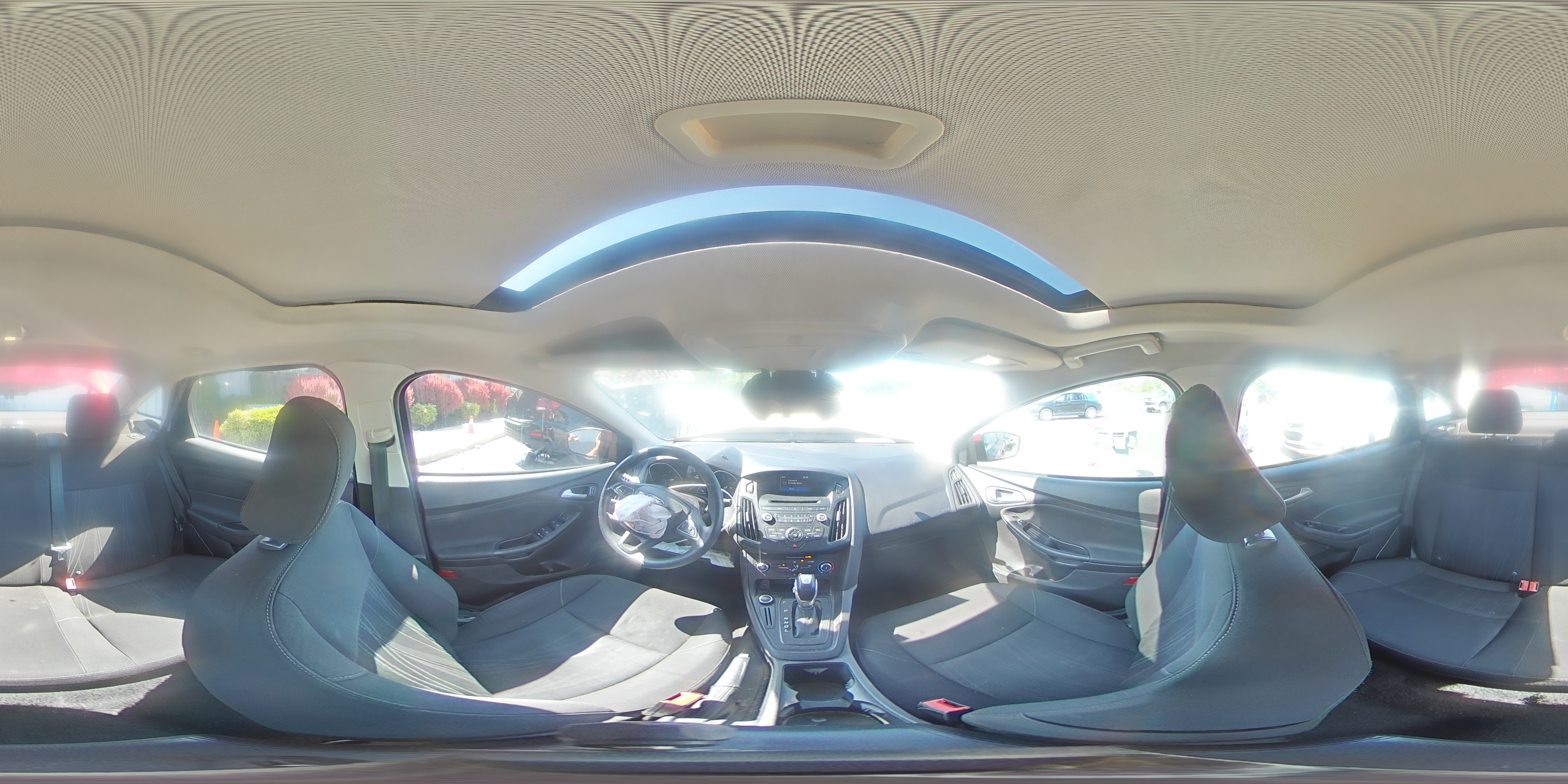 2015 Ford Focus Se VIN: 1FADP3F2XFL298173 Lot: 56975665