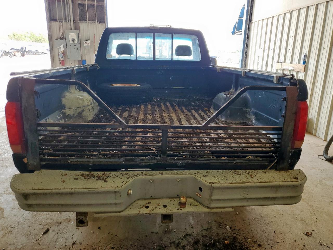 1992 Ford F250 VIN: 2FTHF25H7NCA40409 Lot: 91685775