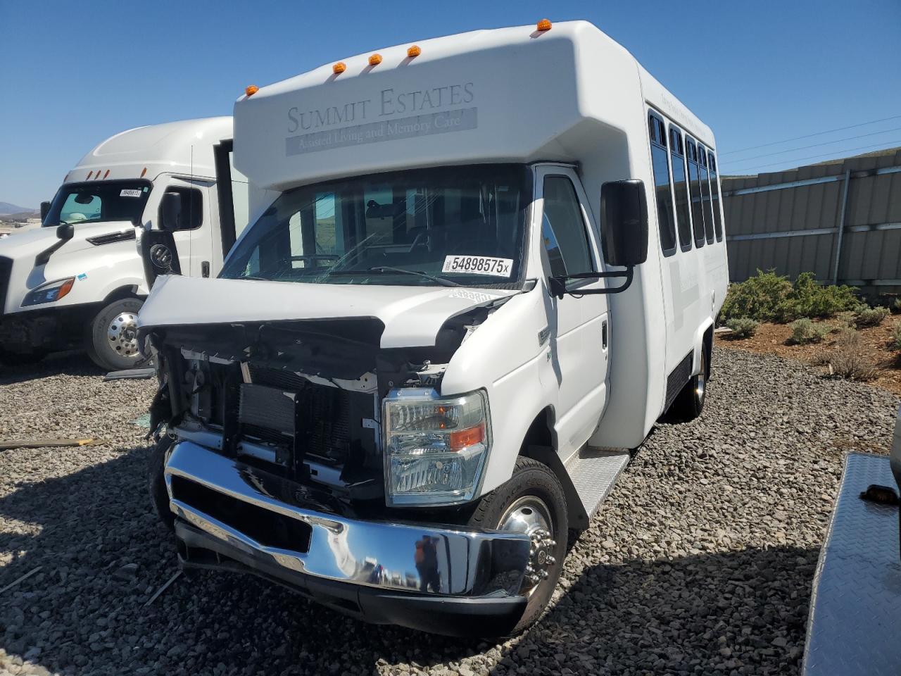 2016 Ford Econoline E350 Super Duty Cutaway Van en Venta en Reno, NV - Front End