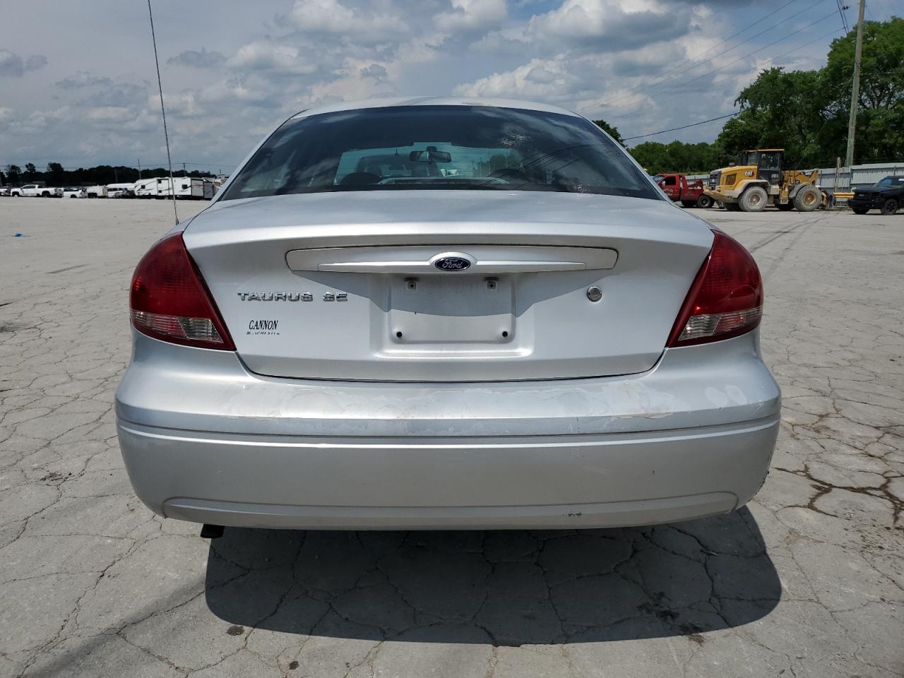2005 Ford Taurus Se VIN: 1FAFP53U35A101090 Lot: 55830115