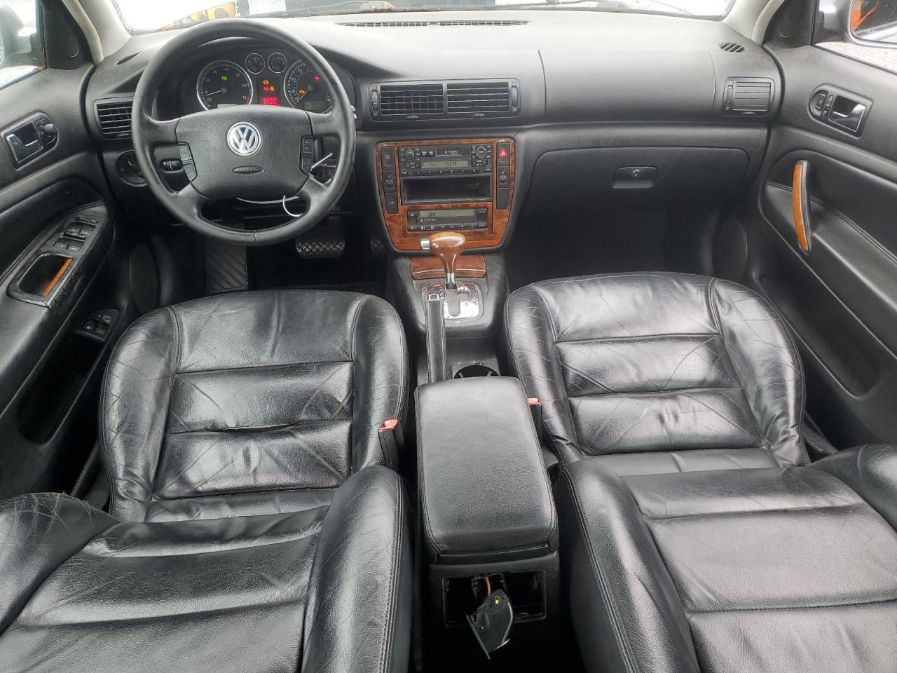 2001 Volkswagen Passat Glx VIN: WVWRH63B81P096596 Lot: 57057775
