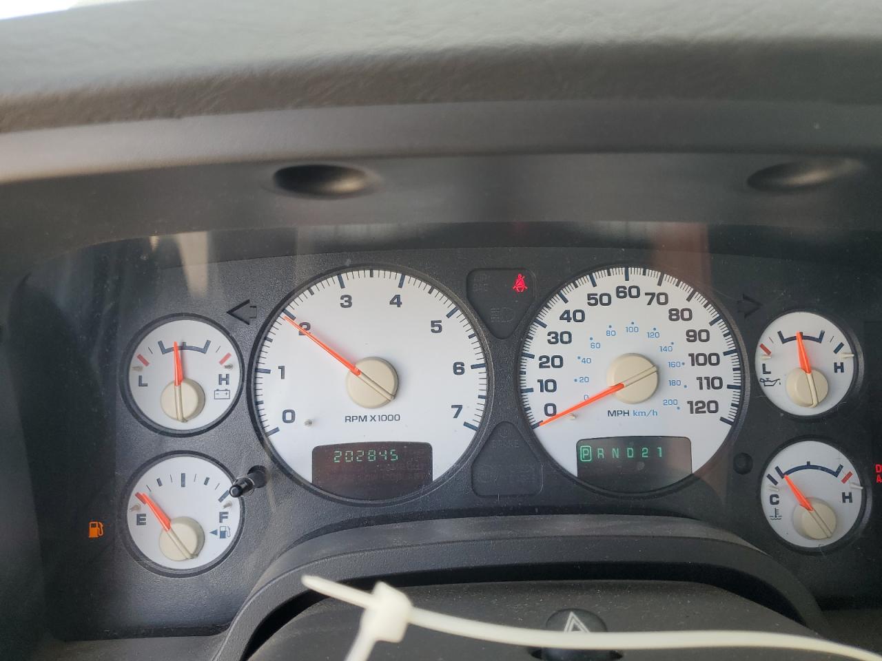 2002 Dodge Ram 1500 VIN: 1D7HU16Z62J139930 Lot: 57643835