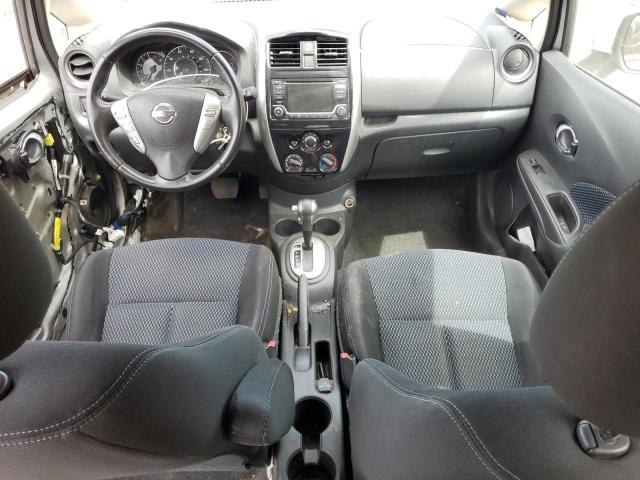  NISSAN VERSA 2018 Серебристый