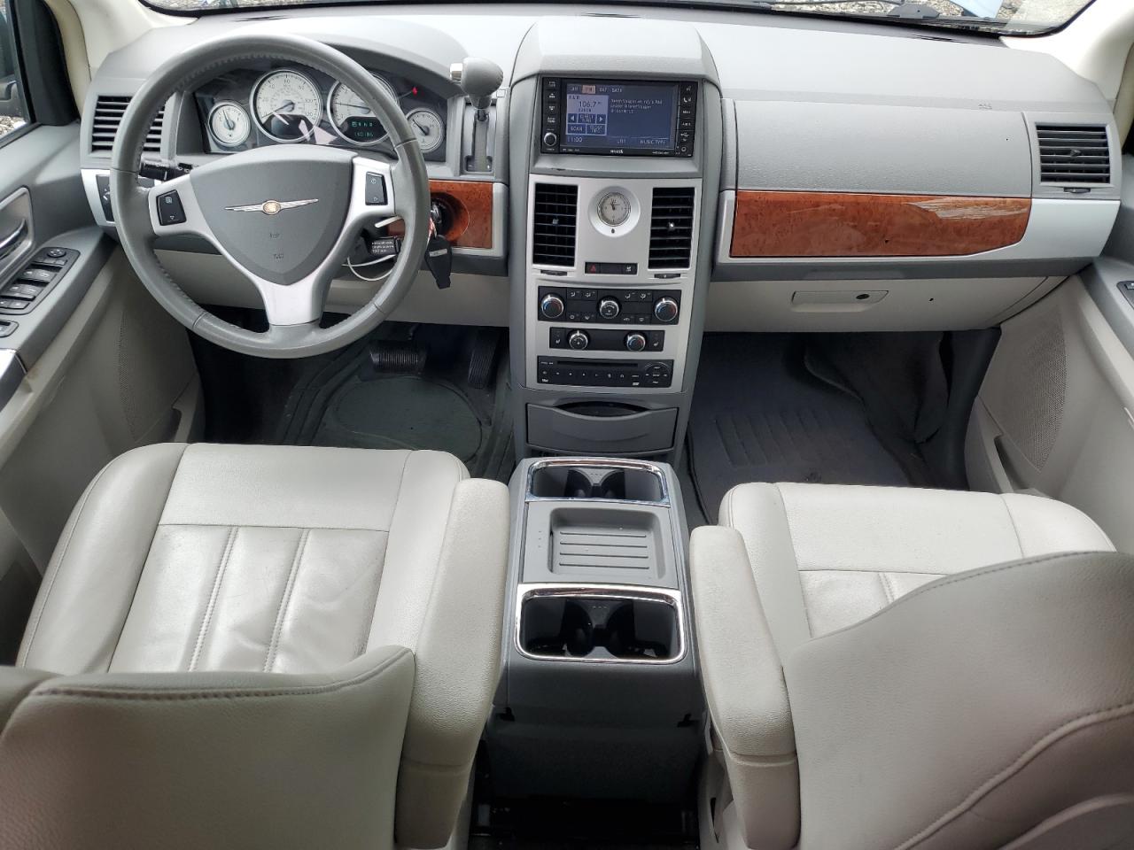 2008 Chrysler Town & Country Touring VIN: 2A8HR54P38R803439 Lot: 56575505