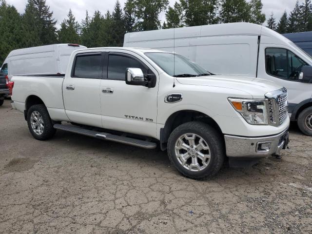 Пикапы NISSAN TITAN 2016 Белы