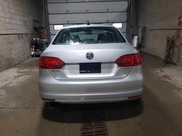  VOLKSWAGEN JETTA 2013 Srebrny