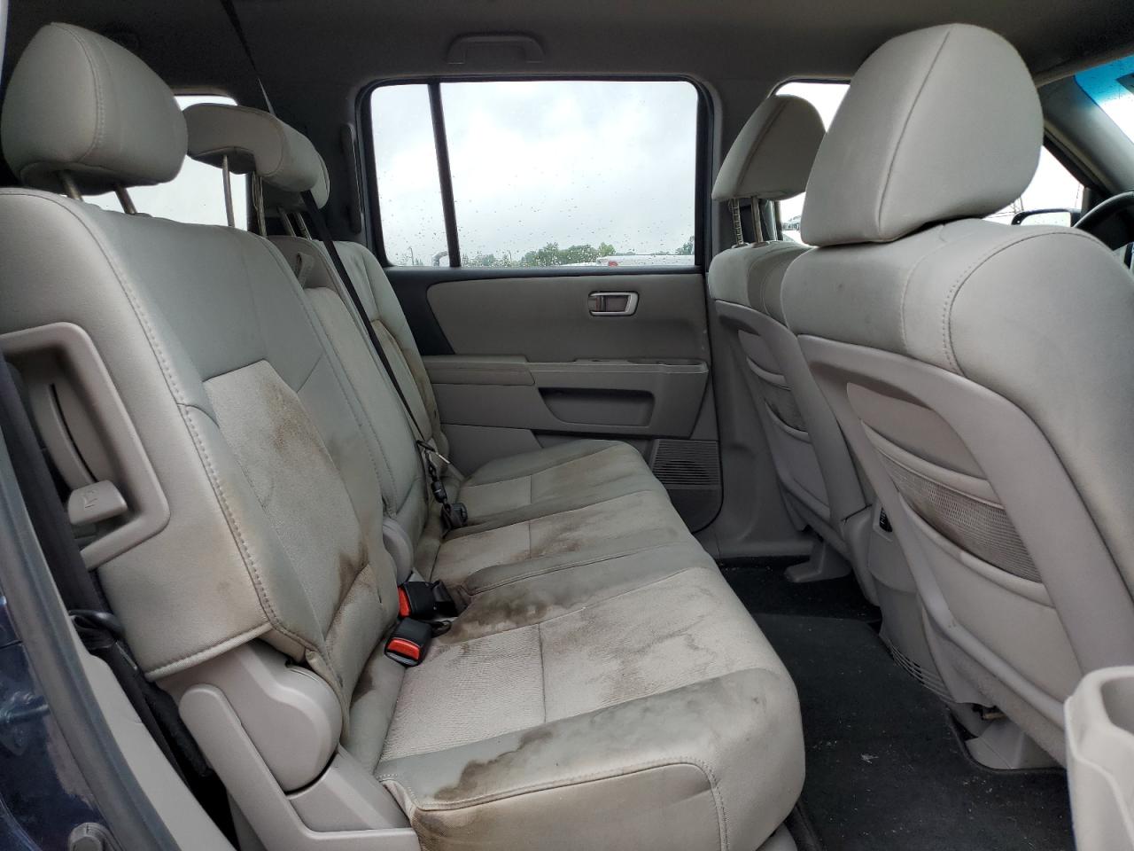 2010 Honda Pilot Lx VIN: 5FNYF3H29AB014670 Lot: 56942375
