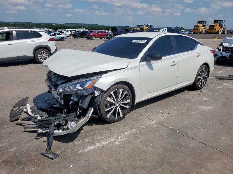  NISSAN ALTIMA 2022 Білий