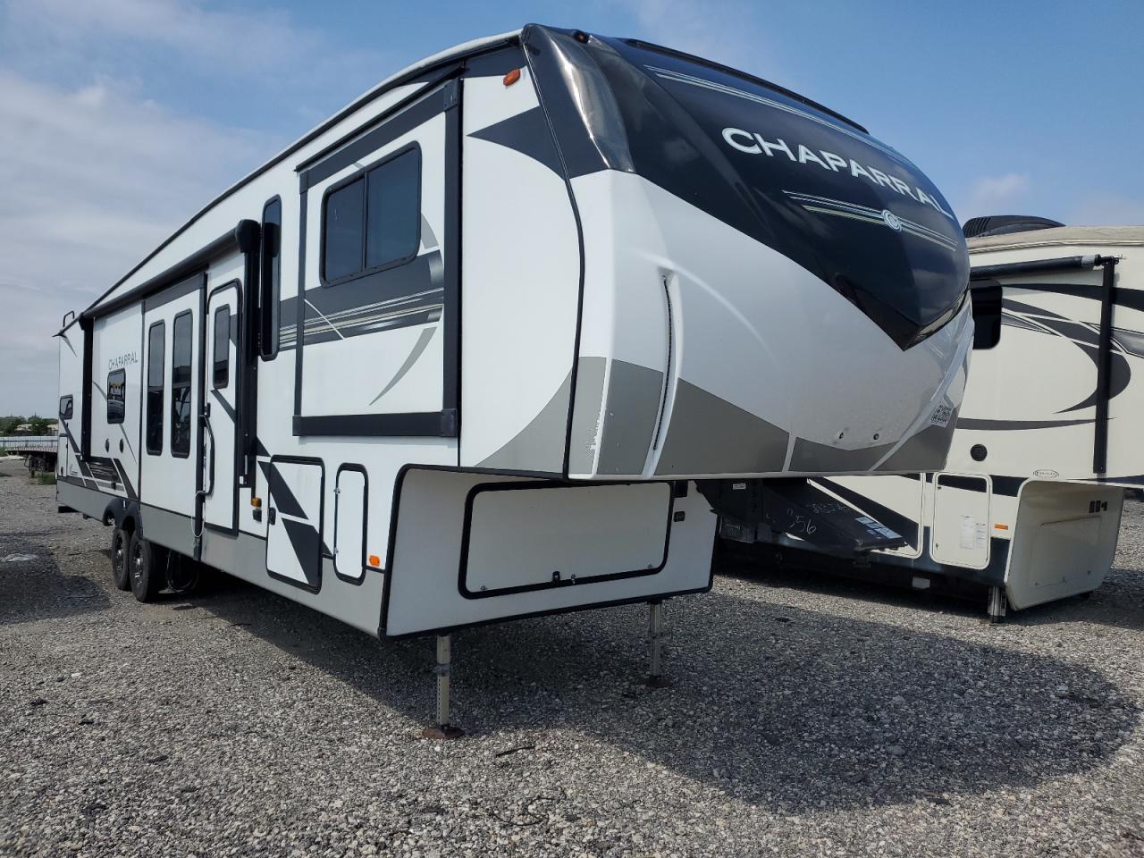 2022 Coachmen Chaparral продається в Houston, TX - Water/Flood