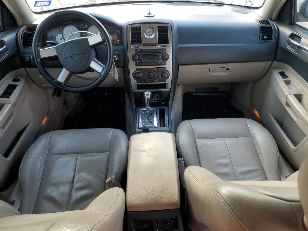 2005 Chrysler 300 Touring VIN: 2C3JA53G85H588728 Lot: 56899045