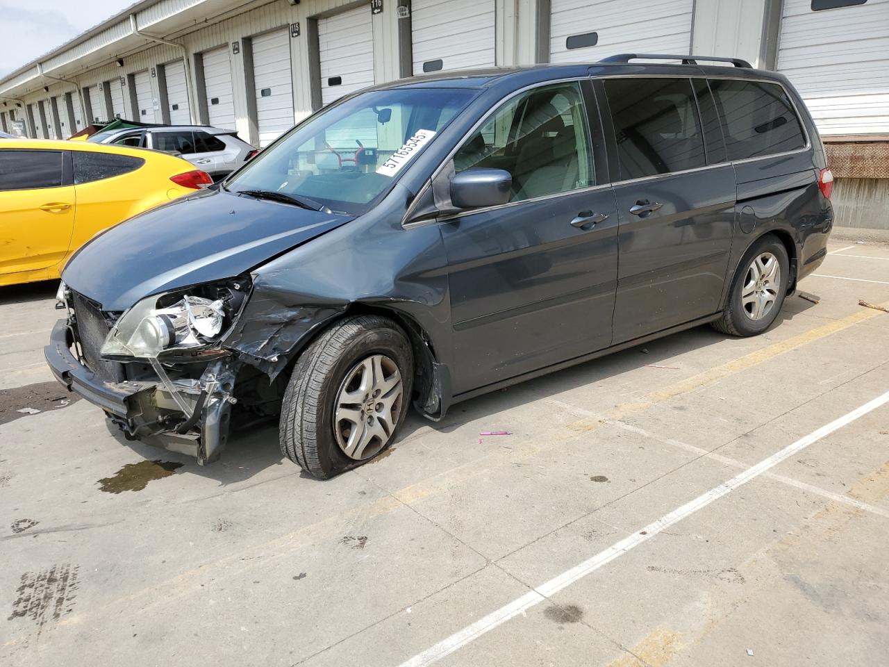 Louisville, KY에서 판매 중인 2006 Honda Odyssey Ex - Front End