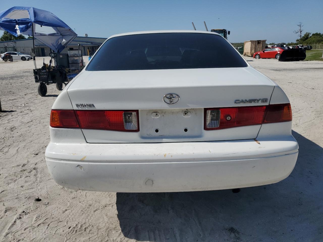 2000 Toyota Camry Ce VIN: 4T1BG22K7YU978056 Lot: 57057445
