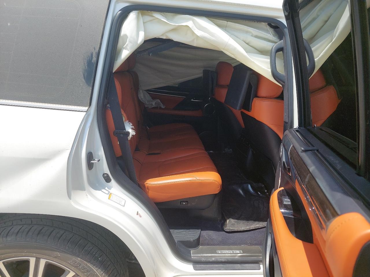 JTJHY00W0J4280185 - 2018 Lexus LX - #undefined