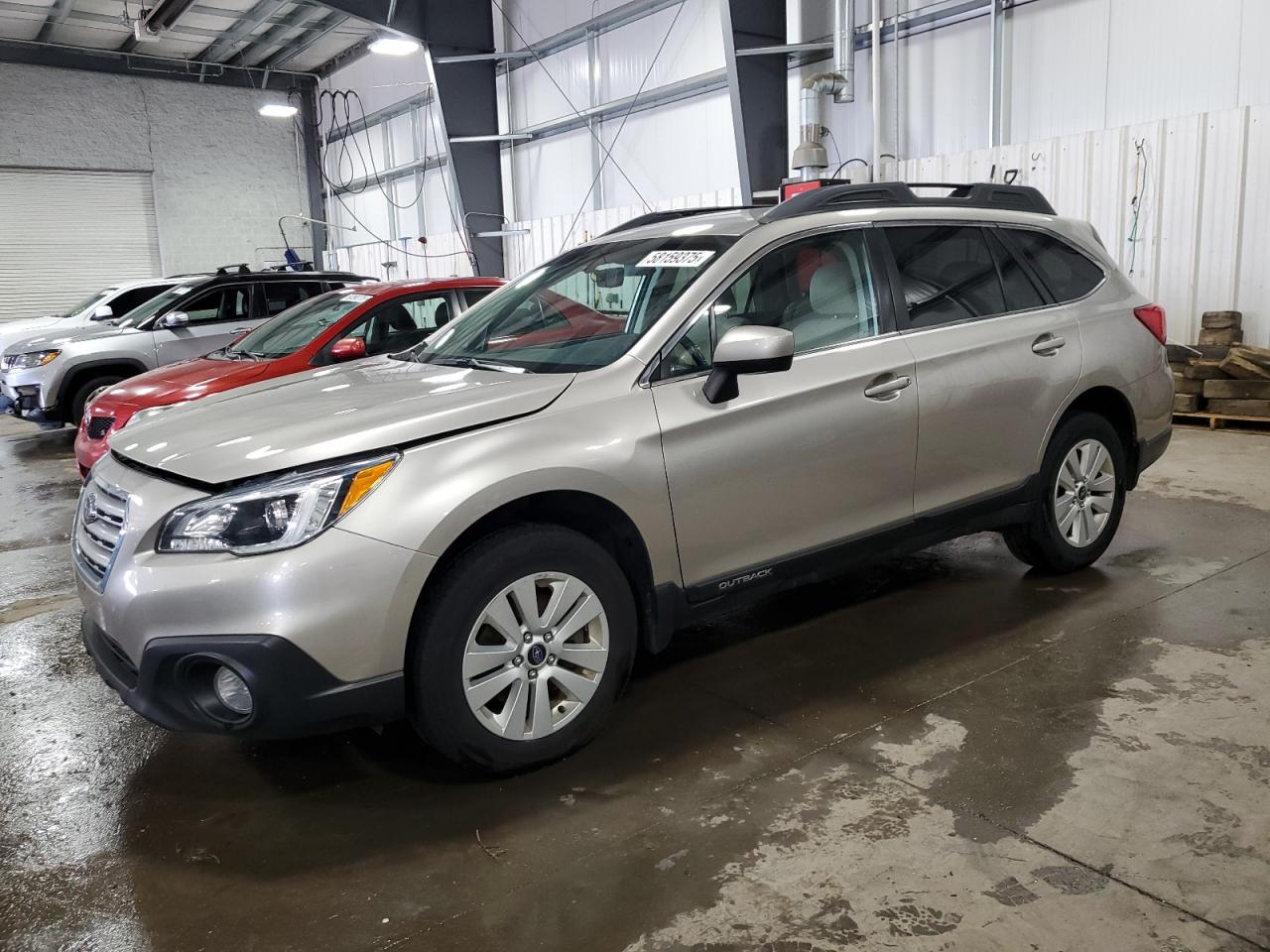 2017 Subaru Outback 2.5I Premium на продаже в Ham Lake, MN - Front End