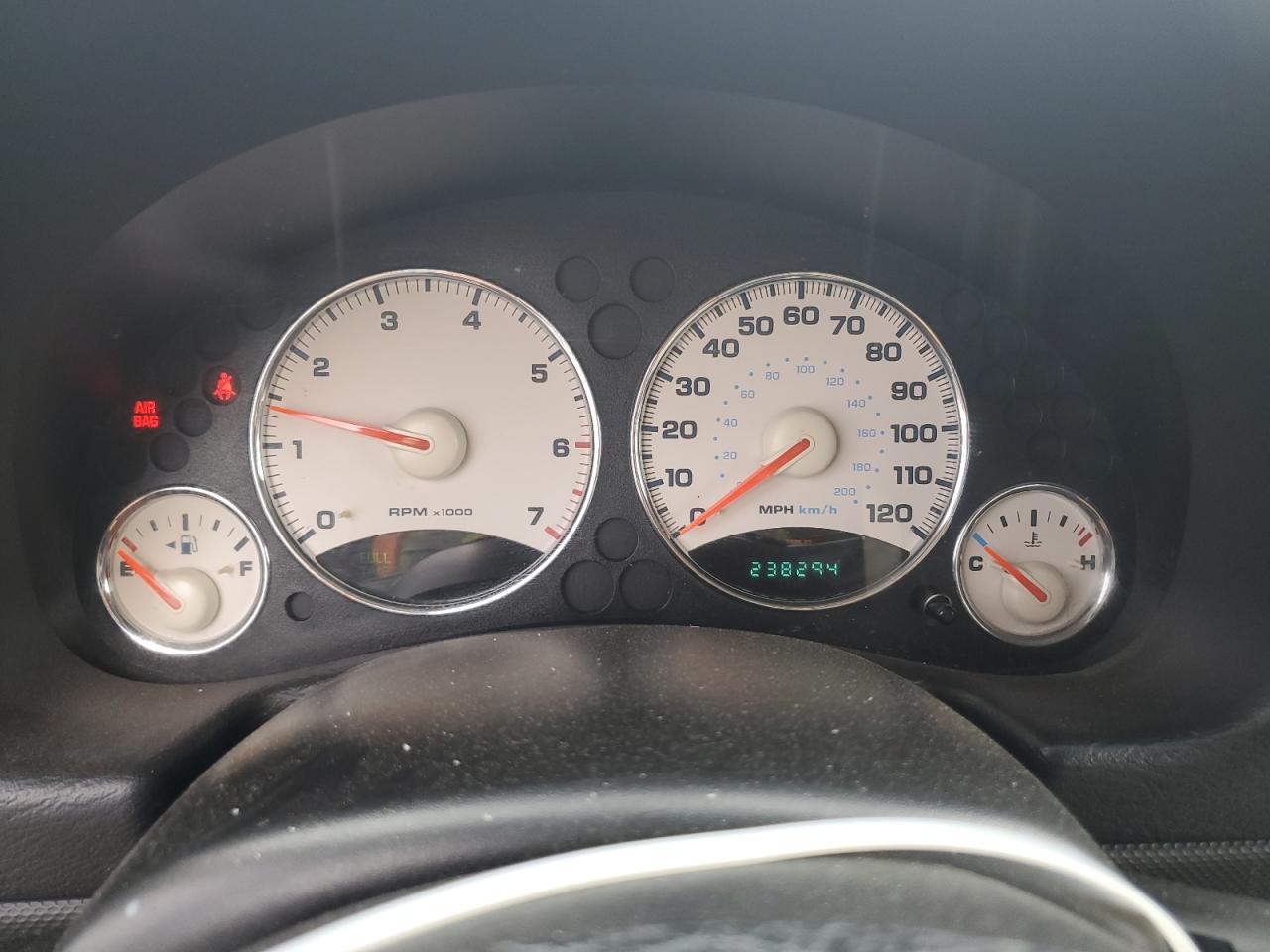 2003 Jeep Liberty Limited VIN: 1J4GL58KX3W555123 Lot: 56928245