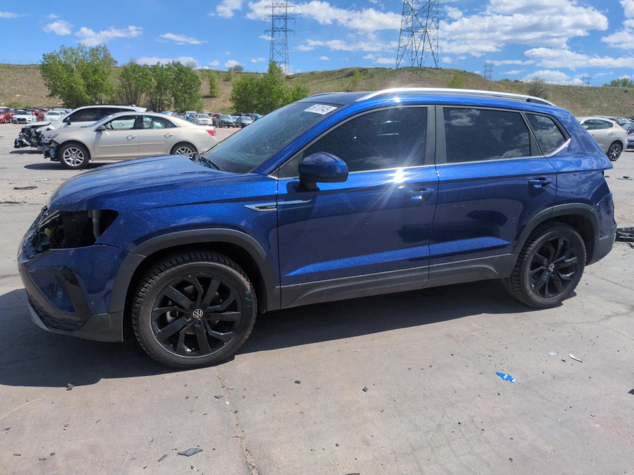 2023 Volkswagen Taos Se продається в Littleton, CO - Front End