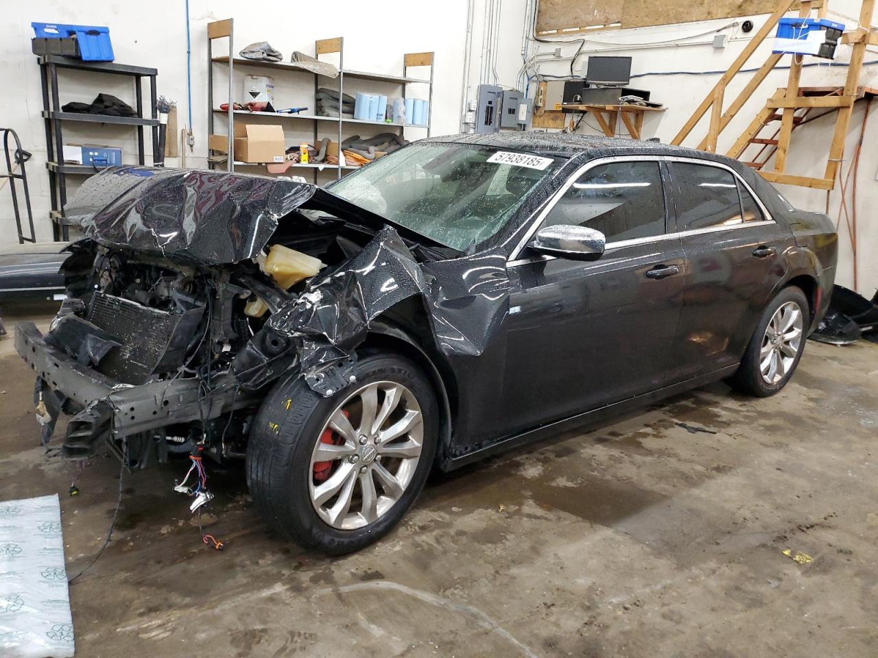 2016 Chrysler 300 Limited zu verkaufen in Ham Lake, MN - Front End
