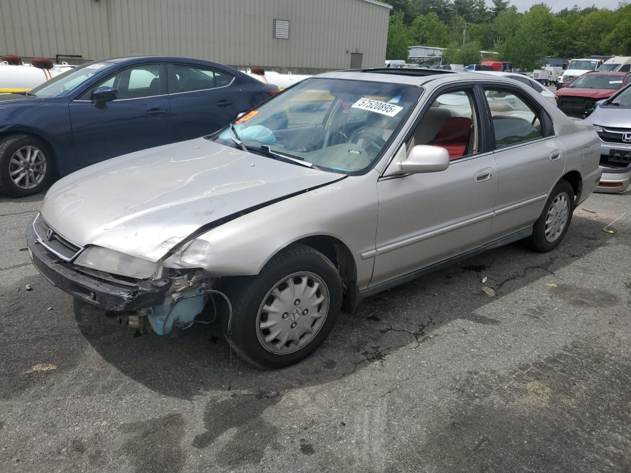 1997 Honda Accord Ex იყიდება Exeter-ში, RI - Front End