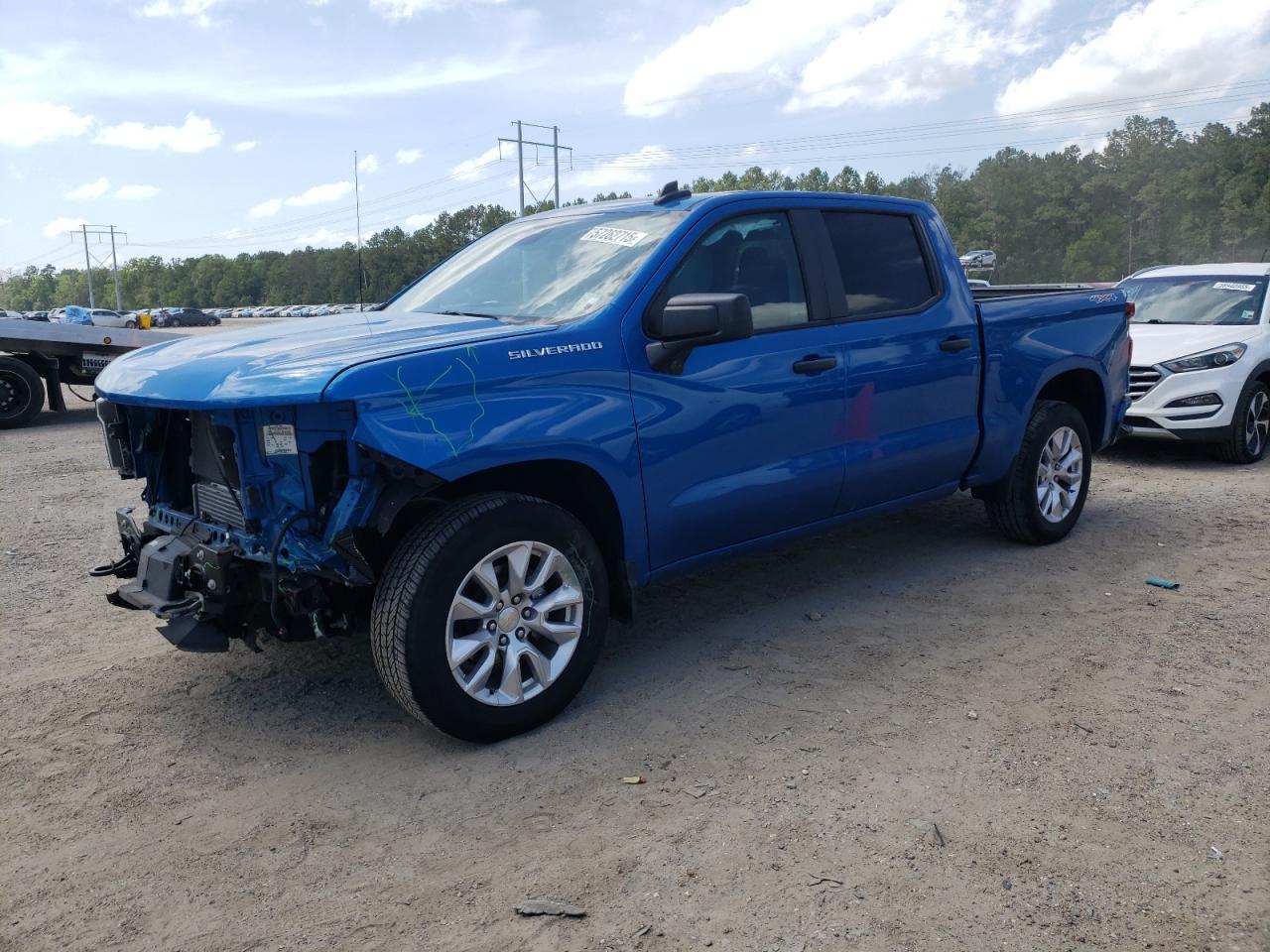 2024 Chevrolet Silverado K1500 Custom for Sale in Greenwell Springs, LA - Front End