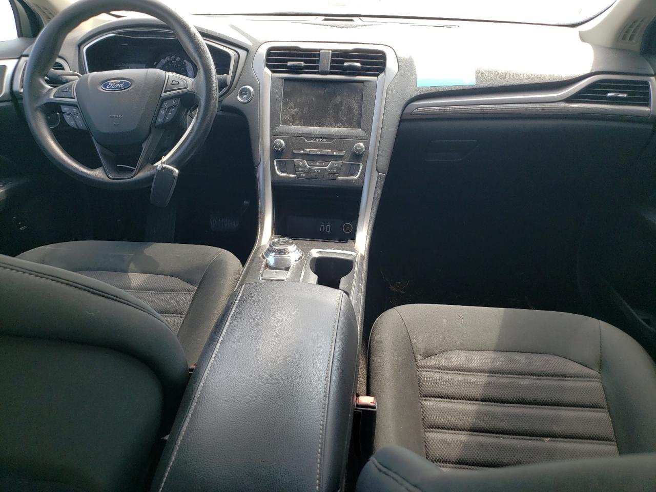 2019 Ford Fusion Se VIN: 3FA6P0LU8KR124918 Lot: 54033135