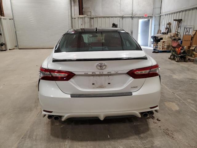  TOYOTA CAMRY 2020 Biały