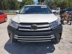 2019 Toyota Highlander Le იყიდება Fort Pierce-ში, FL - Front End