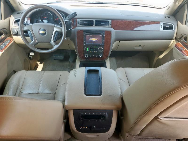  CHEVROLET SUBURBAN 2013 Цвет загара