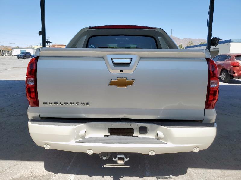  CHEVROLET AVALANCHE 2013 White