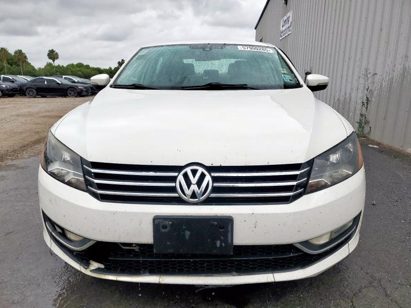 2015 VOLKSWAGEN PASSAT S  