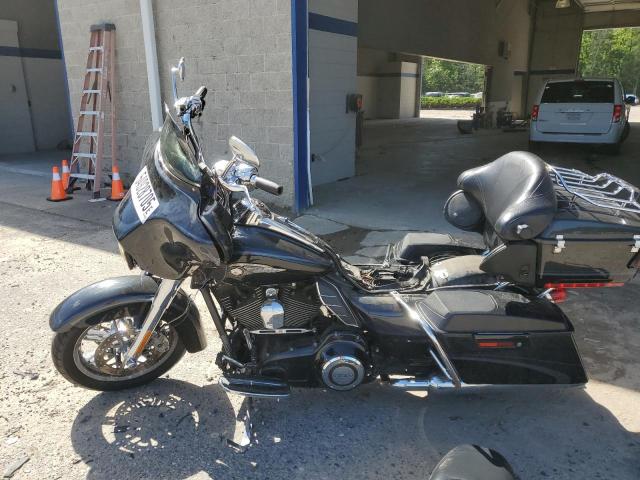 2013 HARLEY-DAVIDSON FLHTCUSE CVO ULTRA CLASSIC ELECTRA GLIDE  