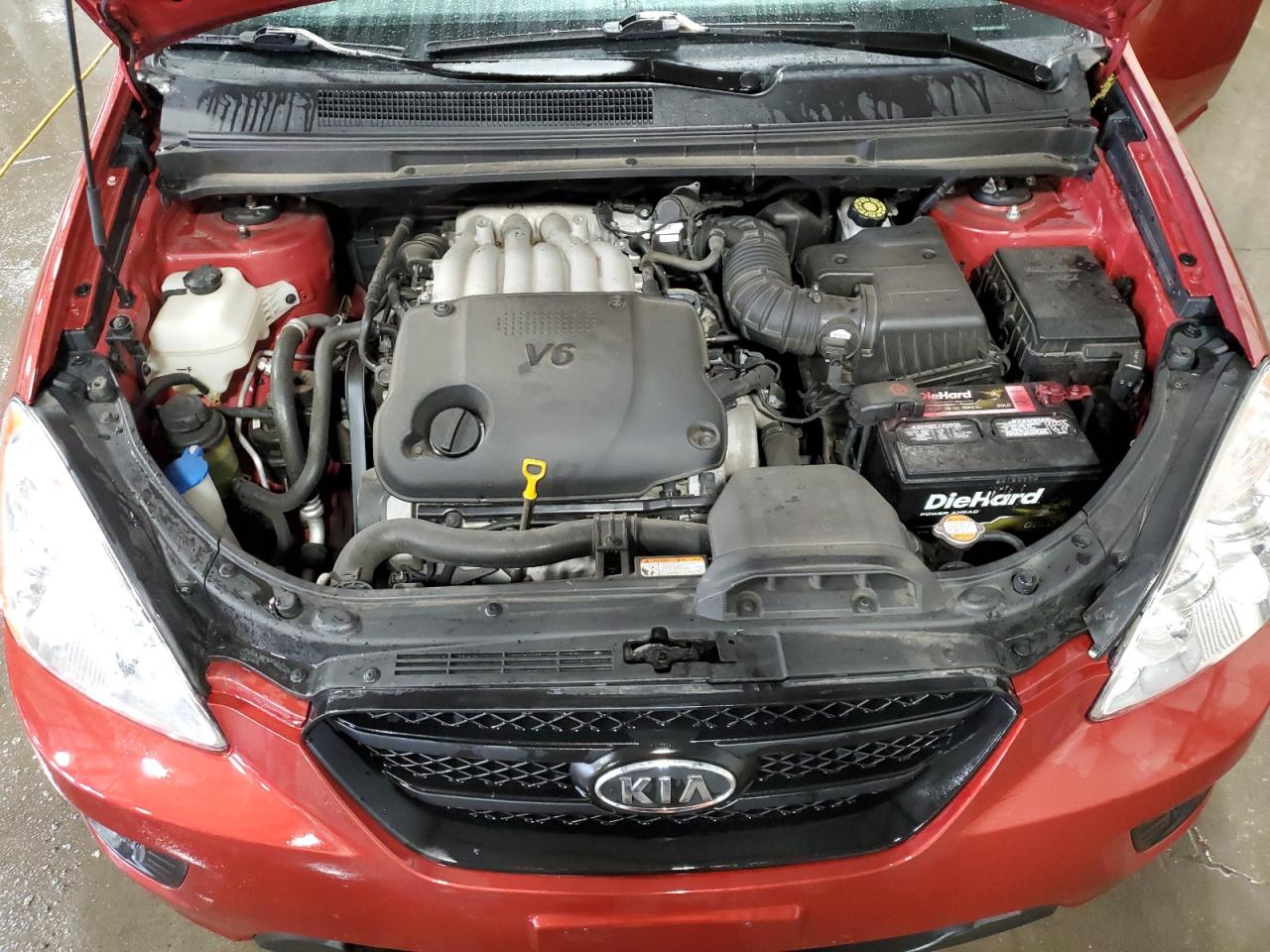 2008 Kia Rondo Lx VIN: KNAFG526987178560 Lot: 58640755