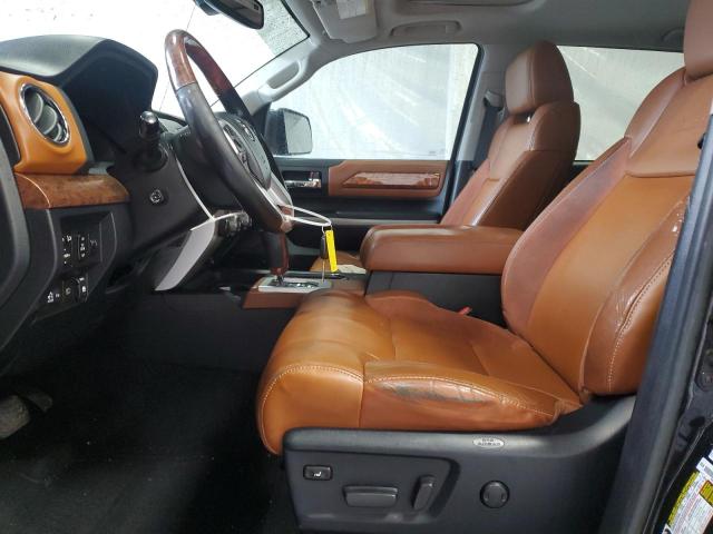  TOYOTA TUNDRA 2018 Черный