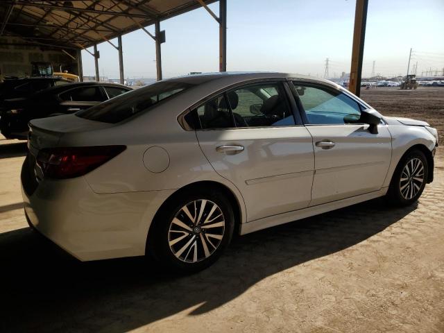  SUBARU LEGACY 2018 Белый