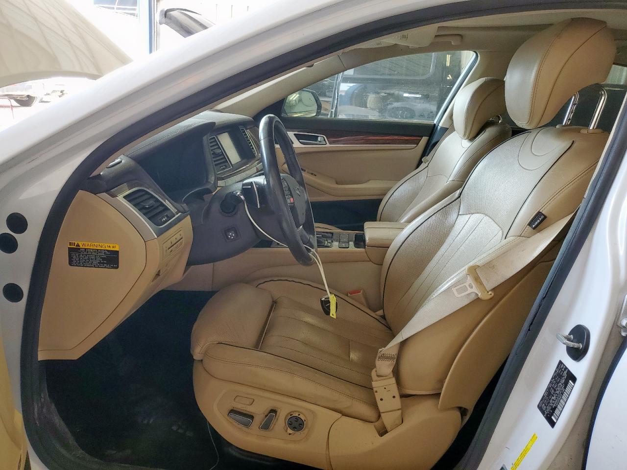 2015 Hyundai Genesis 3.8L VIN: KMHGN4JE4FU075847 Lot: 56488485
