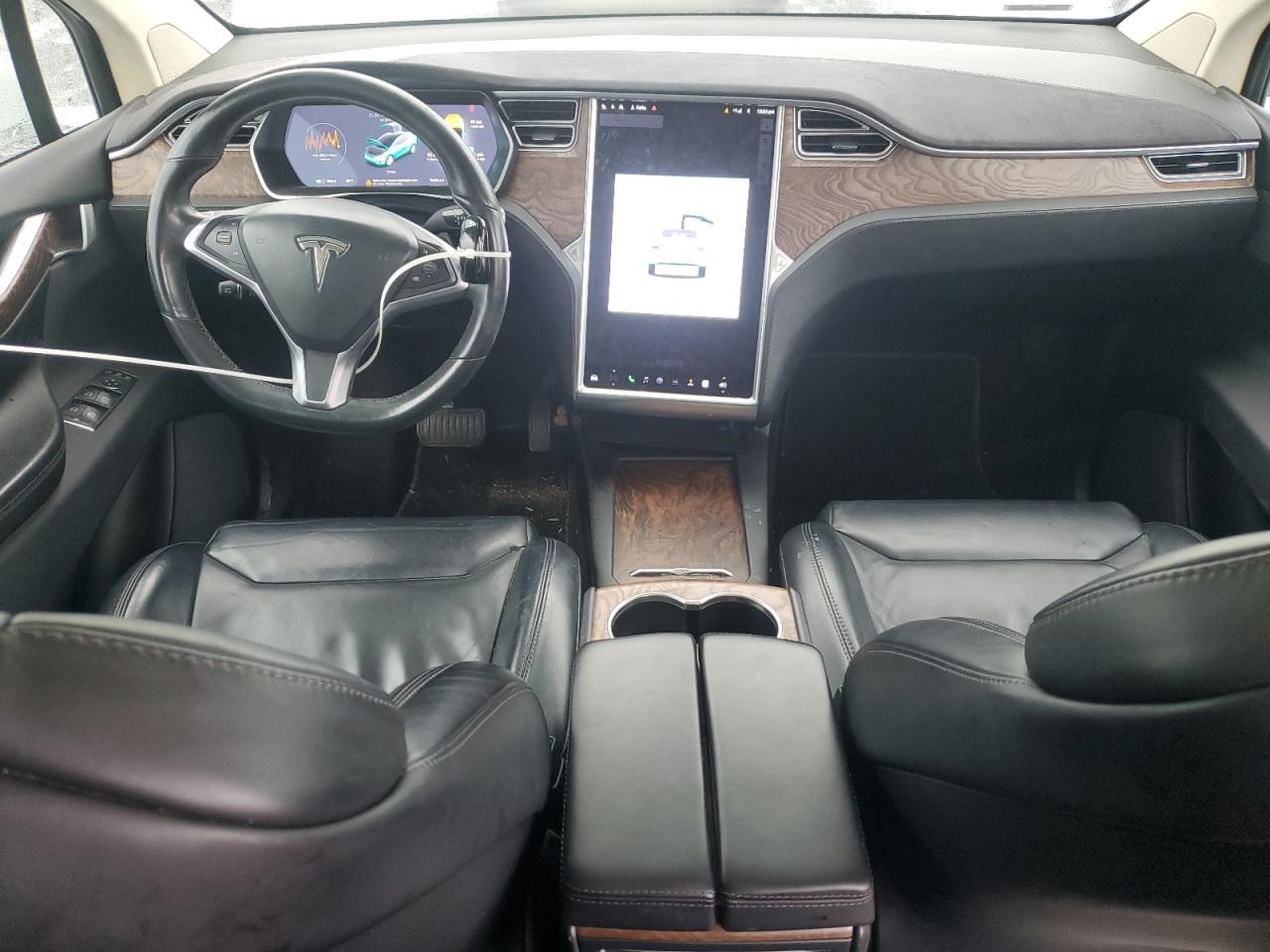 2024 Tesla Model X VIN: 5YJXCAE29HF045697 Lot: 56215485