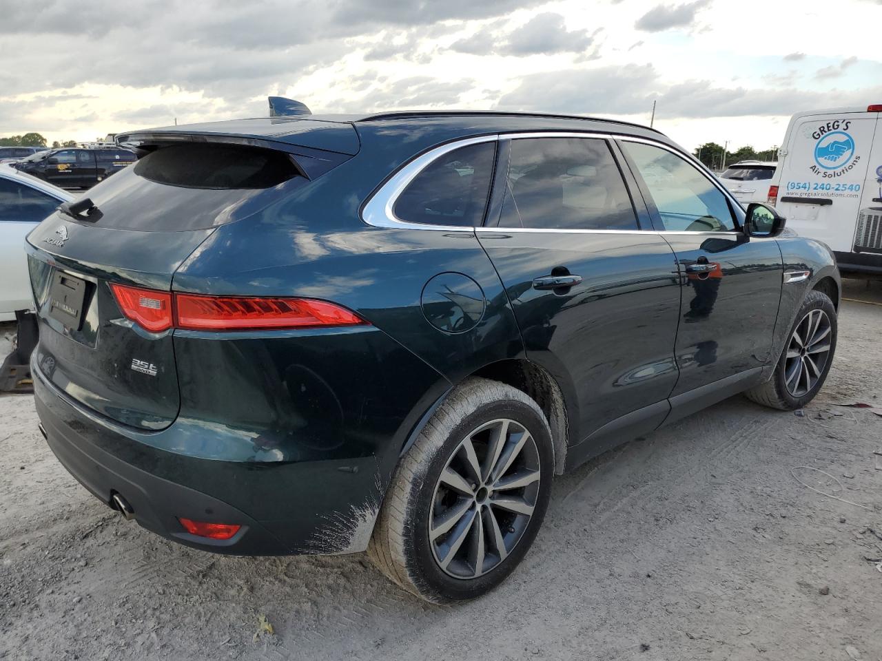 SADCK2BV8HA886297 2017 Jaguar F-Pace Prestige