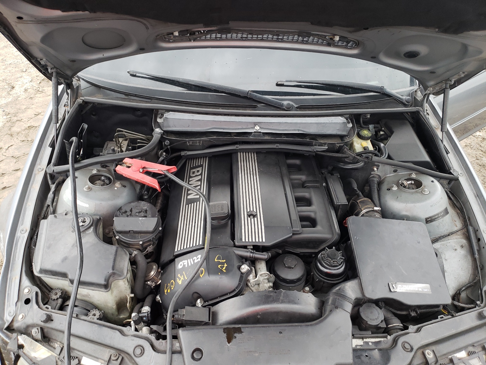 WBAEU33484PM60088 2004 BMW 325 Xi