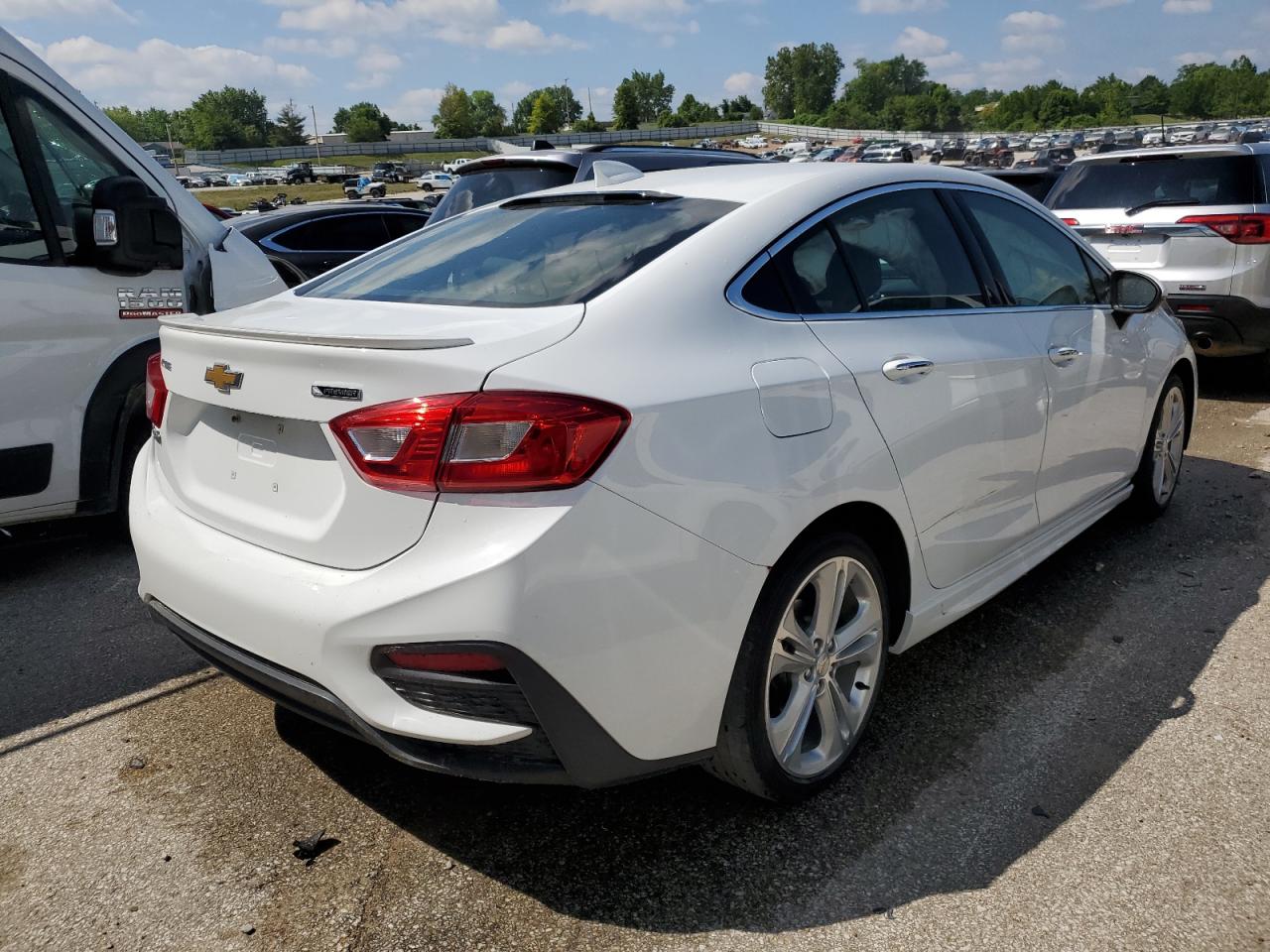 2018 Chevrolet Cruze Premier VIN: 1G1BF5SM2J7189448 Lot: 57257023