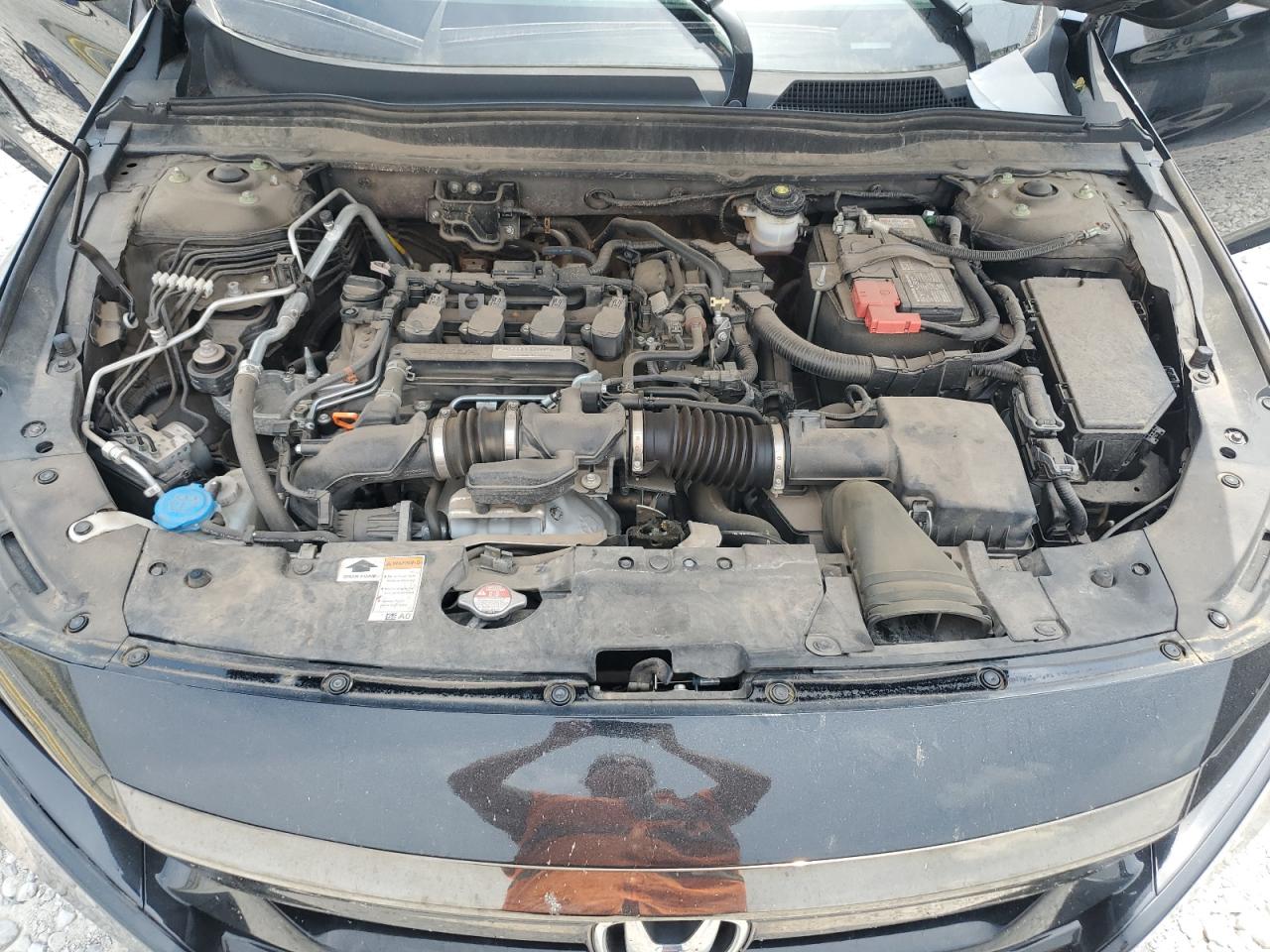 1HGCV1F30JA039318 2018 Honda Accord Sport