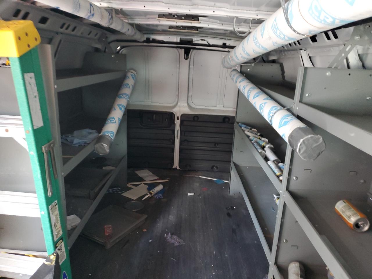 2017 Chevrolet Express - Image 10